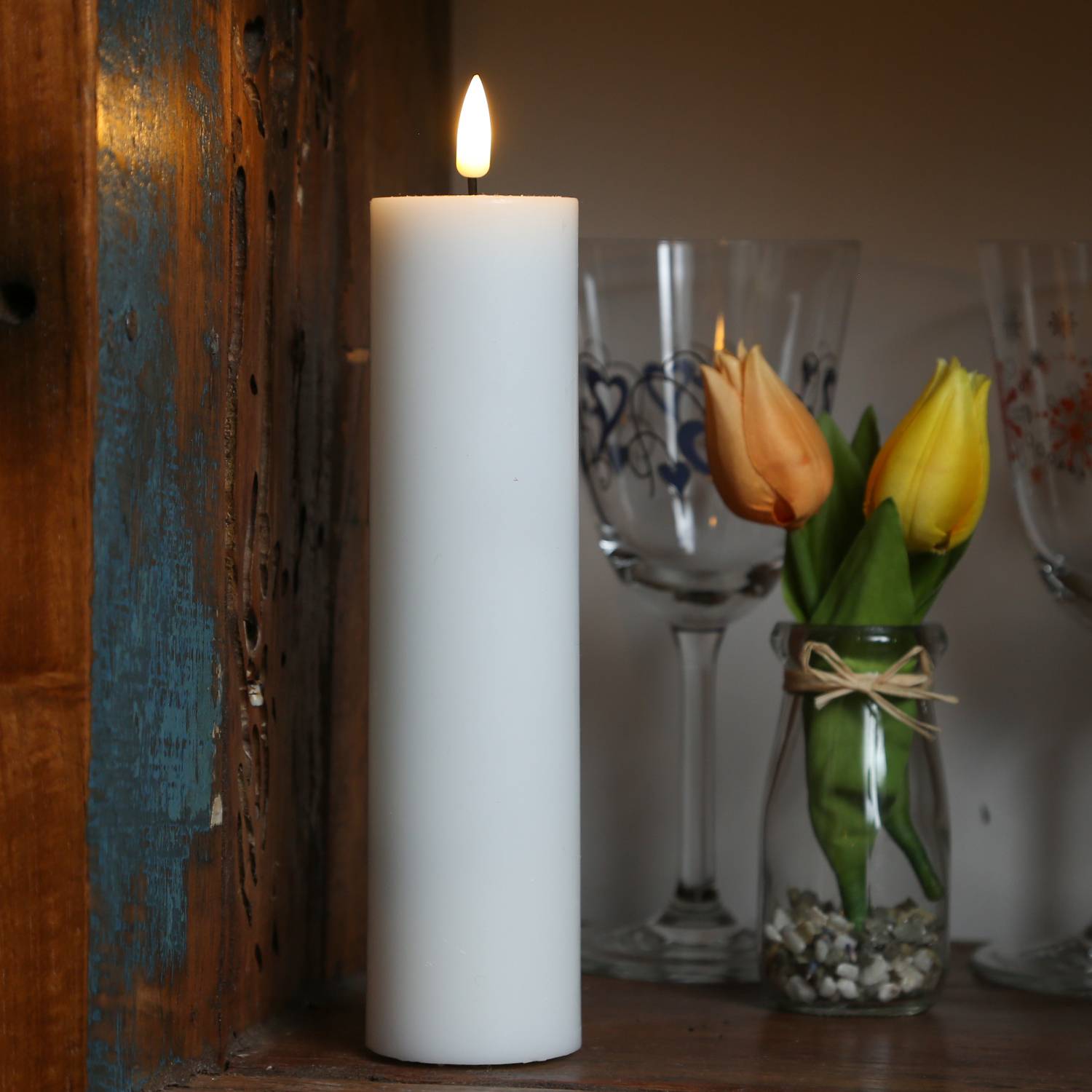 LED Kerze Mia Deluxe Homeart Echtwachs flackernde Flamme H: 20cm D: 5cm weiß