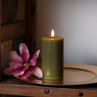 LED Kerze Deluxe Homeart Echtwachs flackernde Flamme H: 15cm D: 7,5cm olivgrün LED Kerze Deluxe Homeart Echtwachs flackernde Flamme H: 15cm D: 7,5cm olivgrün