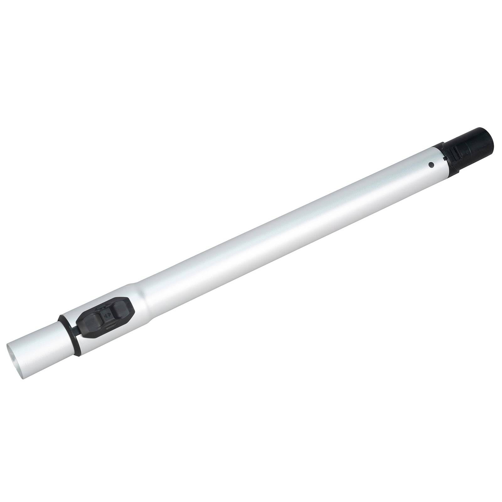 Ein silberner teleskopischer Saugrohraufsatz mit schwarzen Kupplungsenden, der zum Verstellen der Länge und Erreichen verschiedener Reinigungsbereiche verwendet wird.