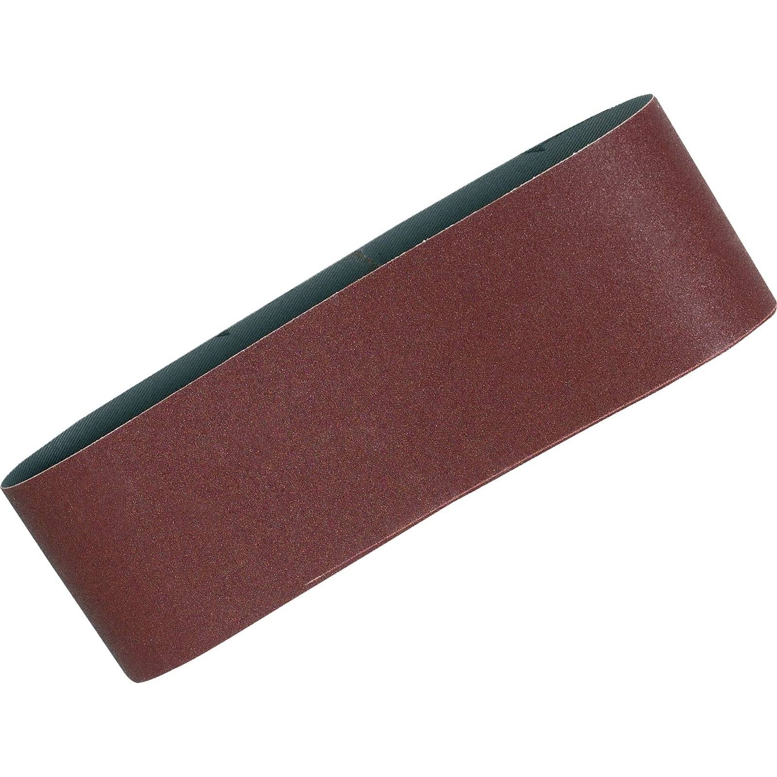 Eine Nahaufnahme eines braunroten Schleifbandes mit einer glatten Schleifoberfläche. Das Band ist oval geformt und für den Einsatz in einem Bandschleifer konzipiert.