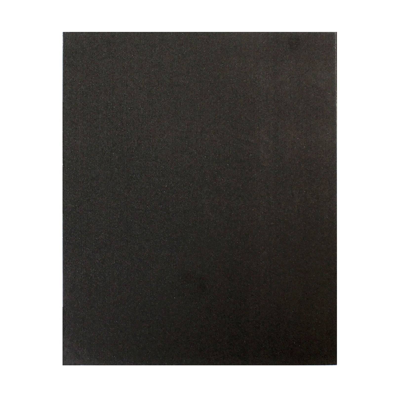 Eine schlichte schwarze rechteckige Fläche oder Oberfläche ohne erkennbare Merkmale, Muster oder Text.