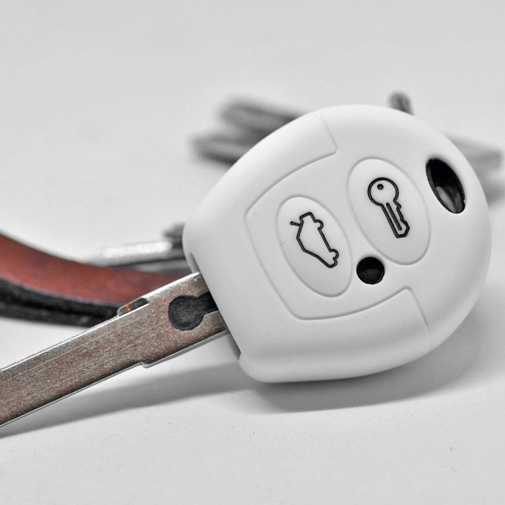 Auto Schlüssel Hülle Silikon Schutz Cover Weiß kompatibel mit VW T4 Golf Fox Vento Sharan SEAT Toledo Cordoba SEAT Skoda Polo Ibiza Fabia Octavia