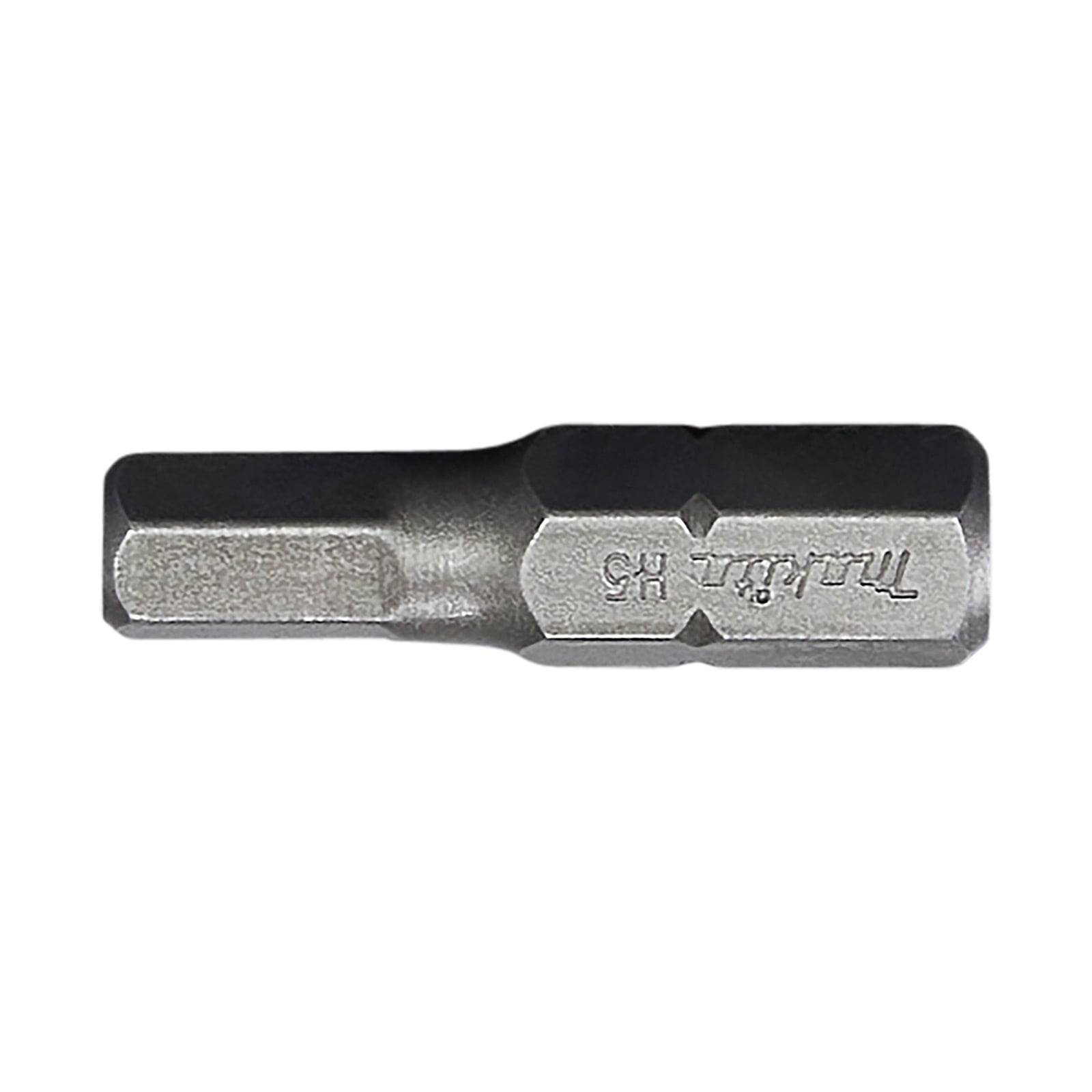 Ein Schraubendreher-Bit aus Metall mit sechseckiger Spitze und eingraviertem Text an der Seite, der zum Befestigen von Schrauben oder Bolzen verwendet wird.