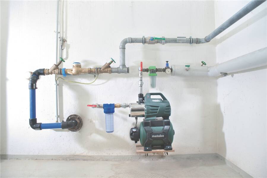 Hauswasserwerke HWW 600975000 Typ HWW 6000/25 Inox Nennaufnahme 1300W Förderleistung 6000l/h Förderhöhe 55m Saughöhe 8m