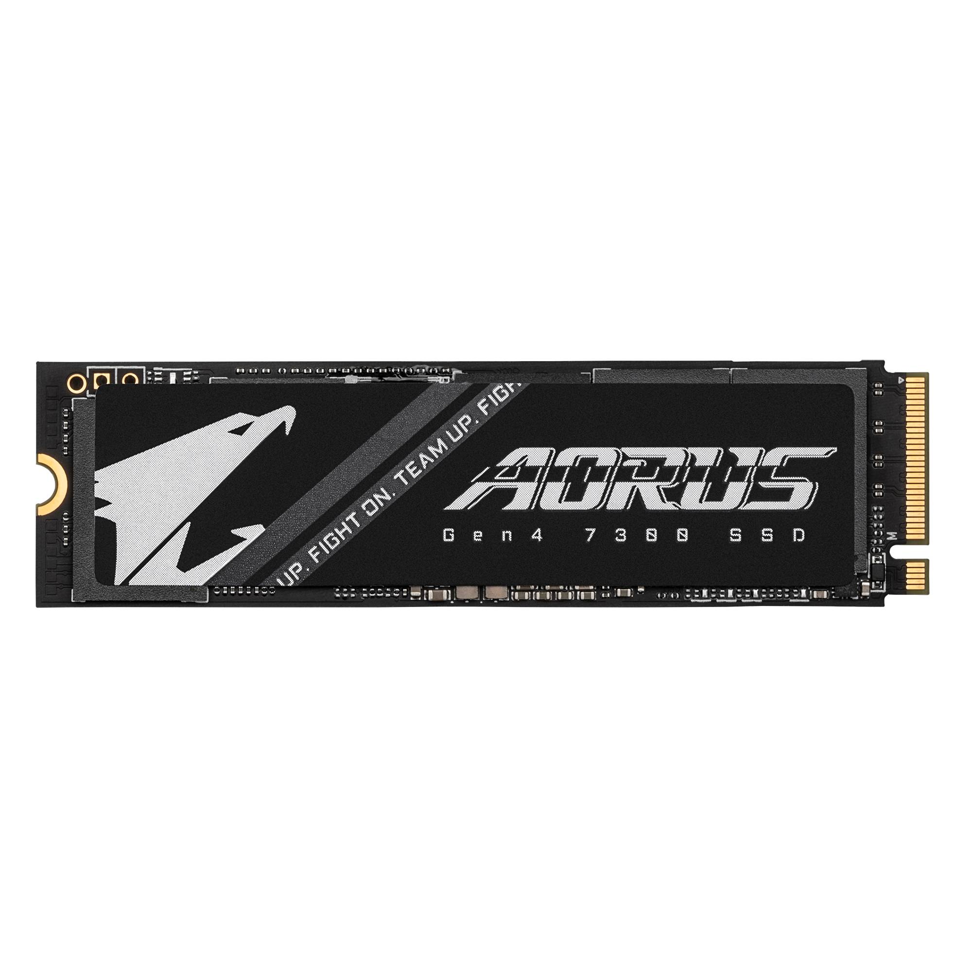AORUS Gen4 7300 SSD auf schwarzem Hintergrund mit Darstellung des M.2-Laufwerks mit Logo und Branding.