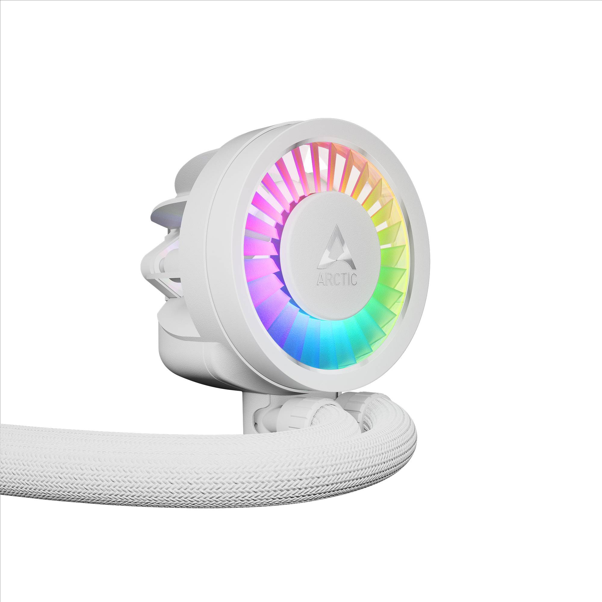 Weiße ARCTIC Flüssigkühlungs-Pumpe für CPU mit kreisförmigem RGB-LED-Lüfterring und geflochtener Schlauchleitung auf neutralem Hintergrund.