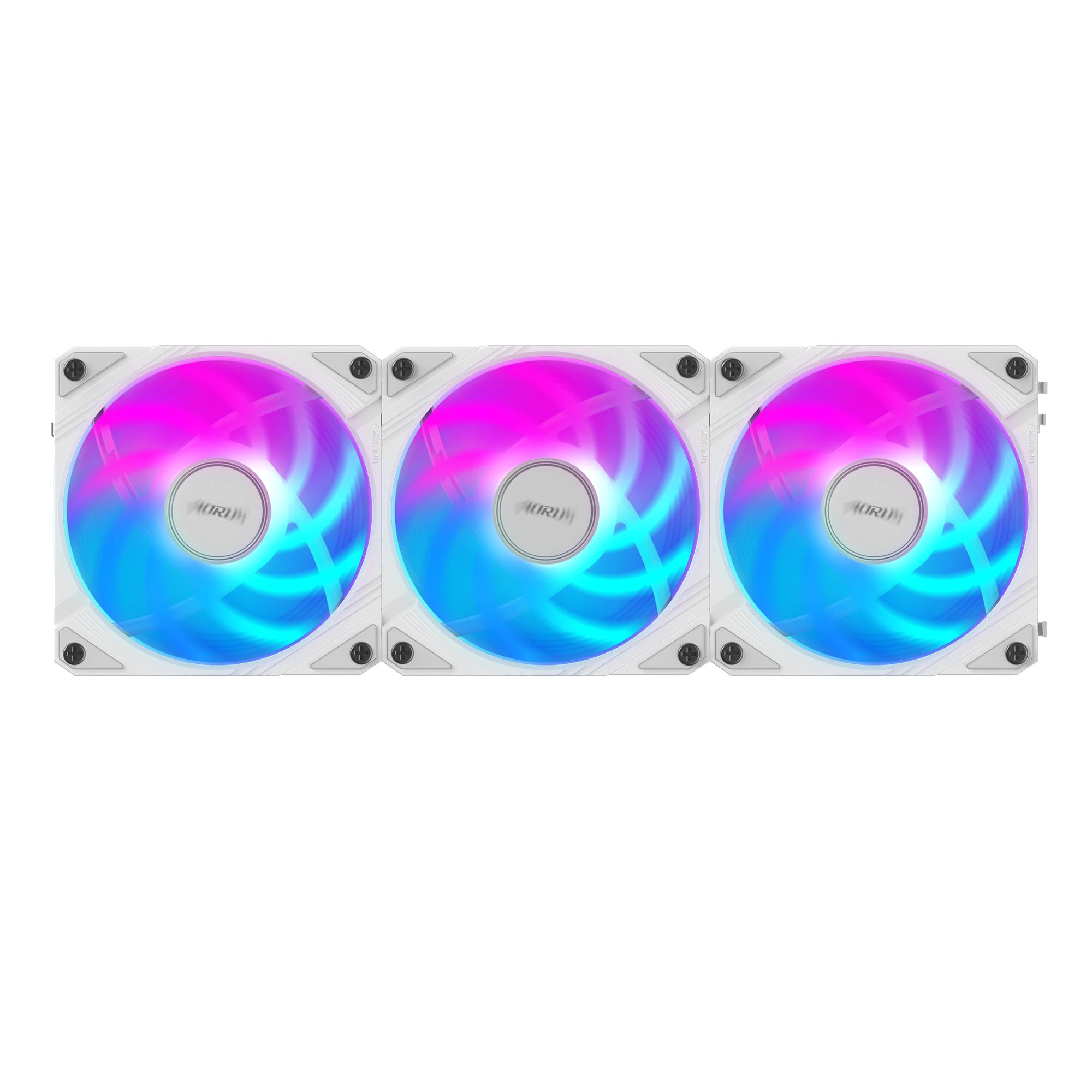 Drei RGB-Computerlüfter in einer Reihe, mit weißen quadratischen Rahmen und leuchtenden violett-blauen Flügeln auf schwarzem Hintergrund.