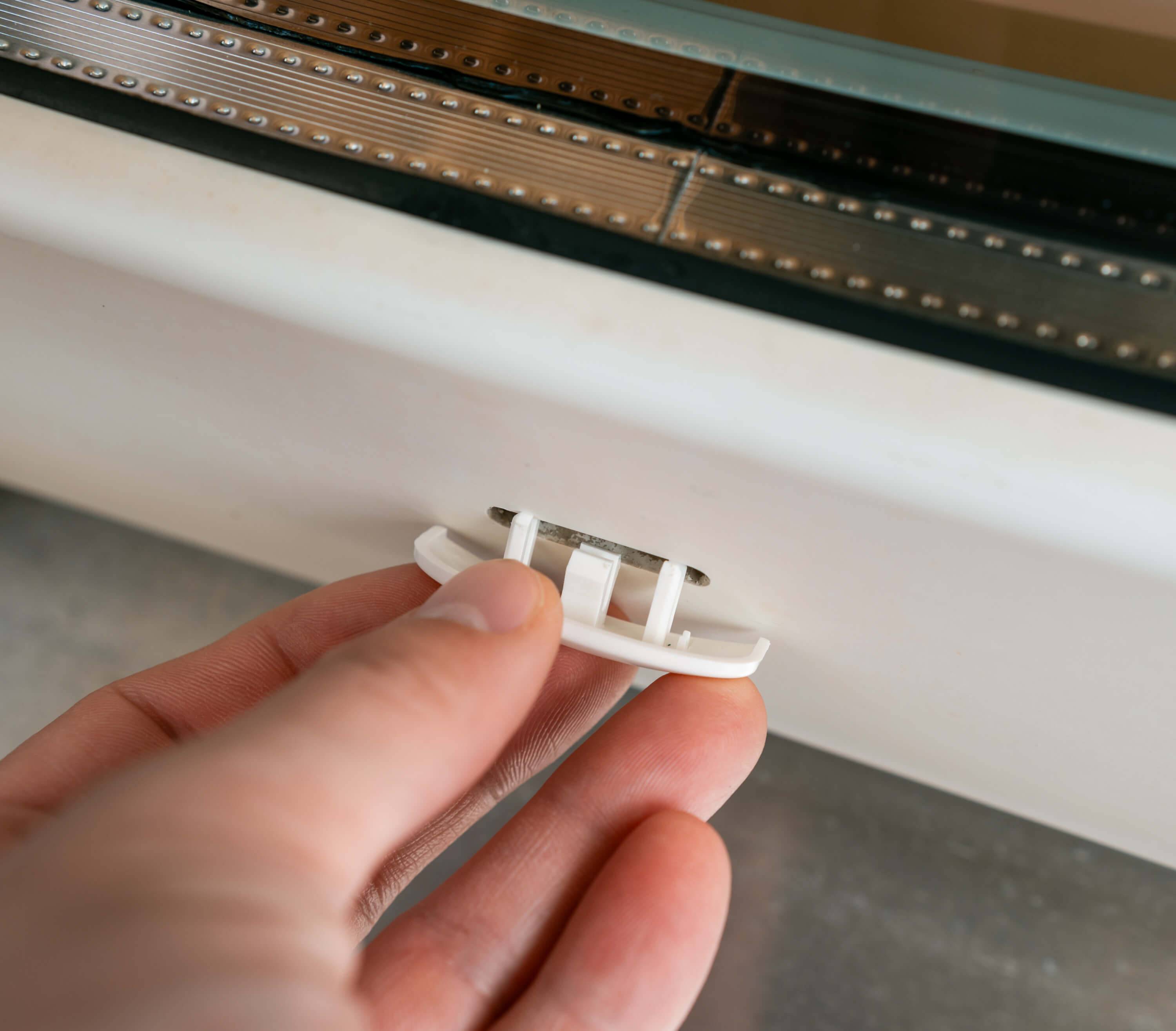 BAUHELD Fenster Wasserschlitzkappen 30 bis 35 mm 30 Stück Ral 9016