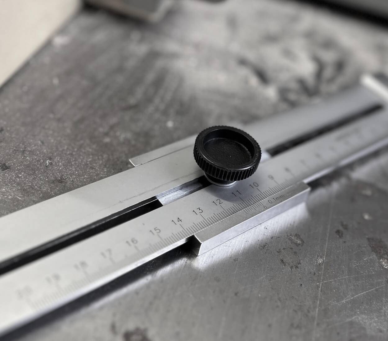 BAUHELD Streichmaß Metall 300 mm