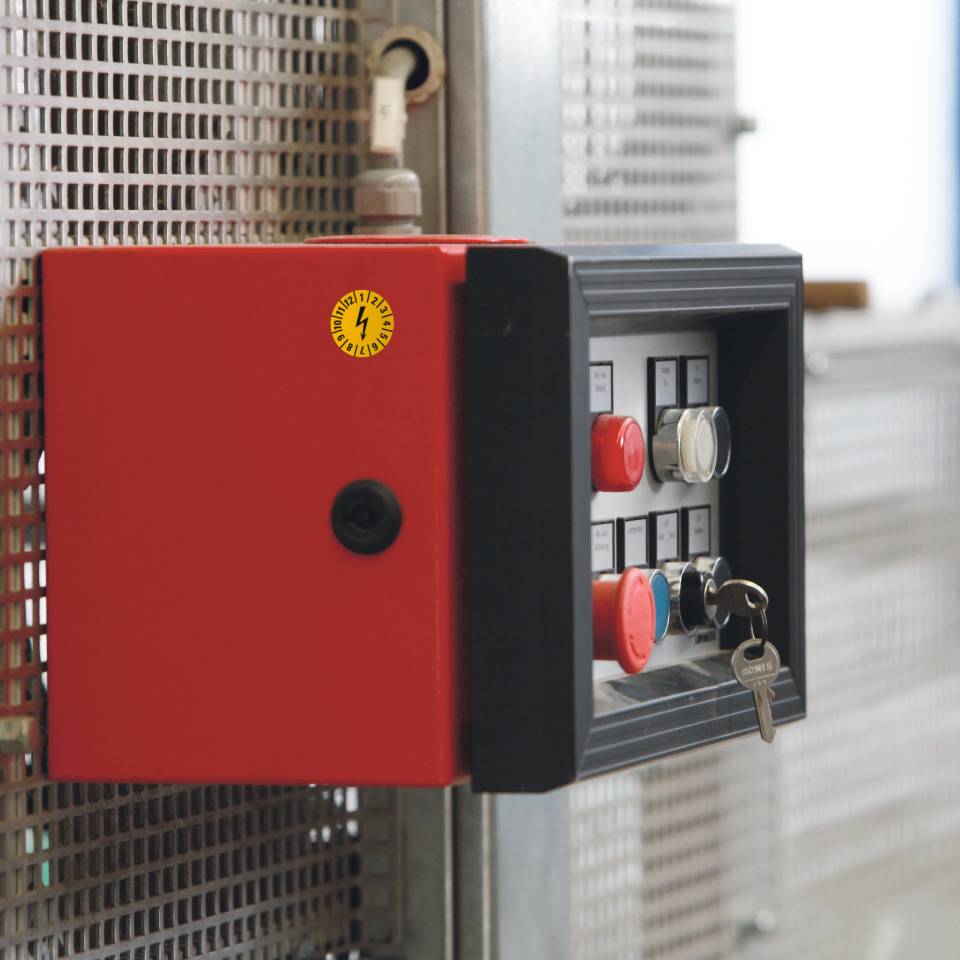 Prüfplakette mit Blitzpfeil, gelb, Dokumentenfolie, selbstklebend, Ø15mm, 60/Bogen