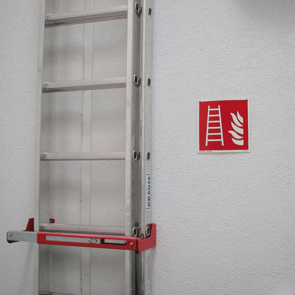 PERMALIGHT® power langnachleuchtend Brandschutzzeichen Feuerleiter, ASR/ISO, Folie, 200x200mm