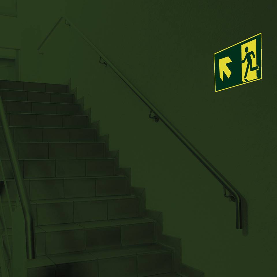 PERMALIGHT® power langnachleuchtend Rettungszeichen Rettungsweg links aufwärts, ASR/ISO, Kunststoff, 300x150mm