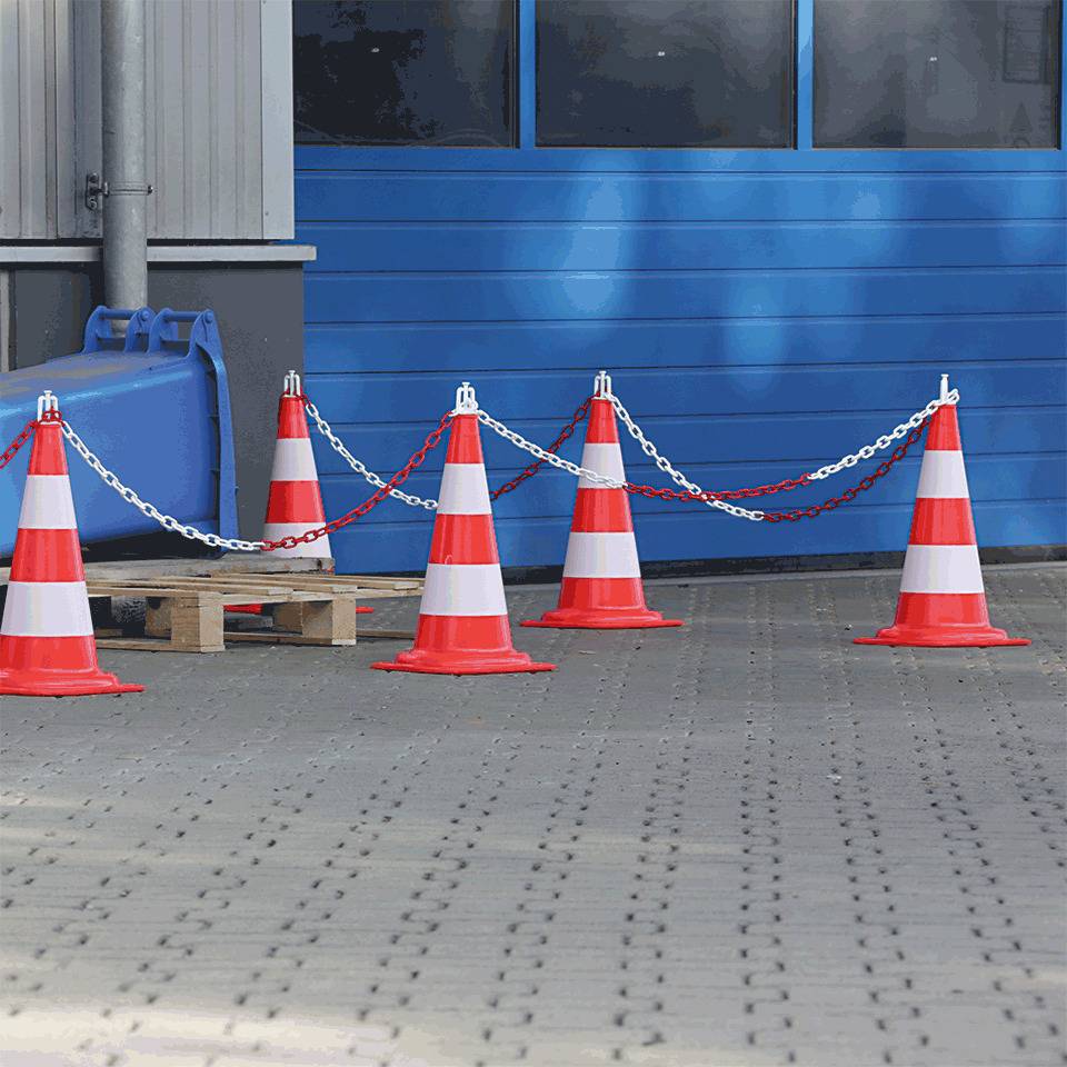 Leitkegel-Absperrset Medium, 6 Kegel, 6 Haken, 10m Kunststoffkette, rot/weiß