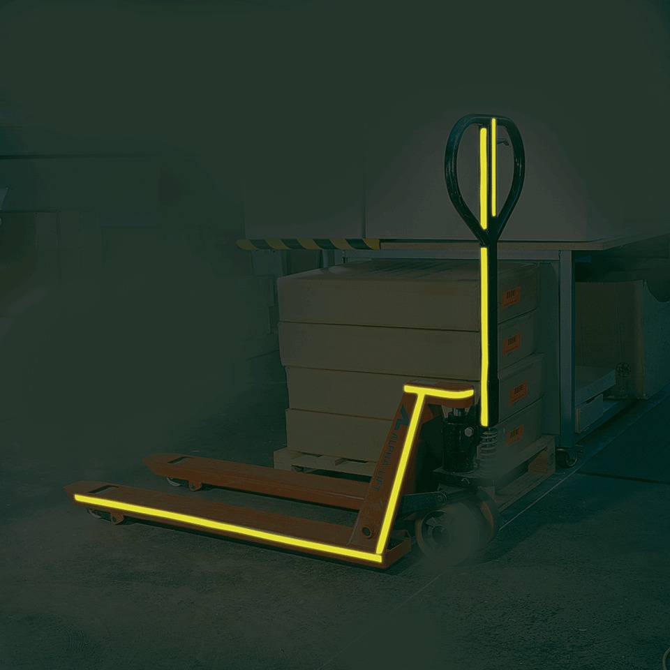 PERMALIGHT® power langnachleuchtend Klebeband, blanko, Folie, selbstklebend, 15mm, 10m/Rolle, DIN 67510