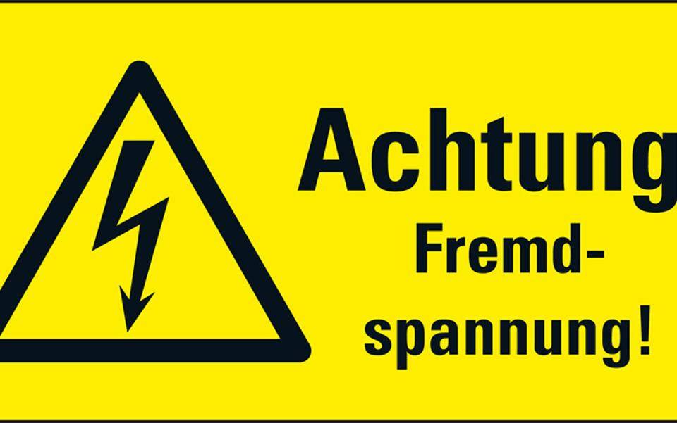 Warn-Kombischild Achtung! Fremdspannung!, RoHS konform, Folie, 52x26mm, 10/Bogen, ASR A1.3, DIN EN ISO 7010 W012