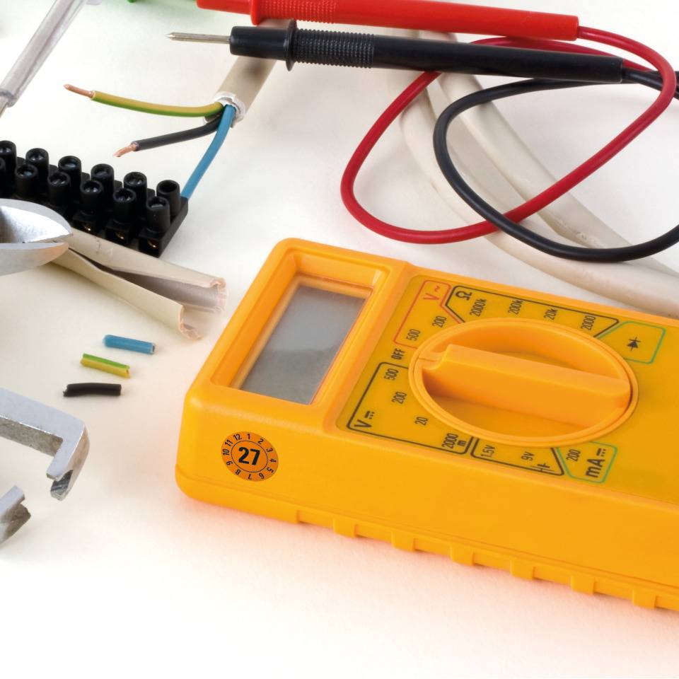 Jahresprüfplakette 27, orange, Dokumentenfolie, Ø 30mm, 500/Rolle