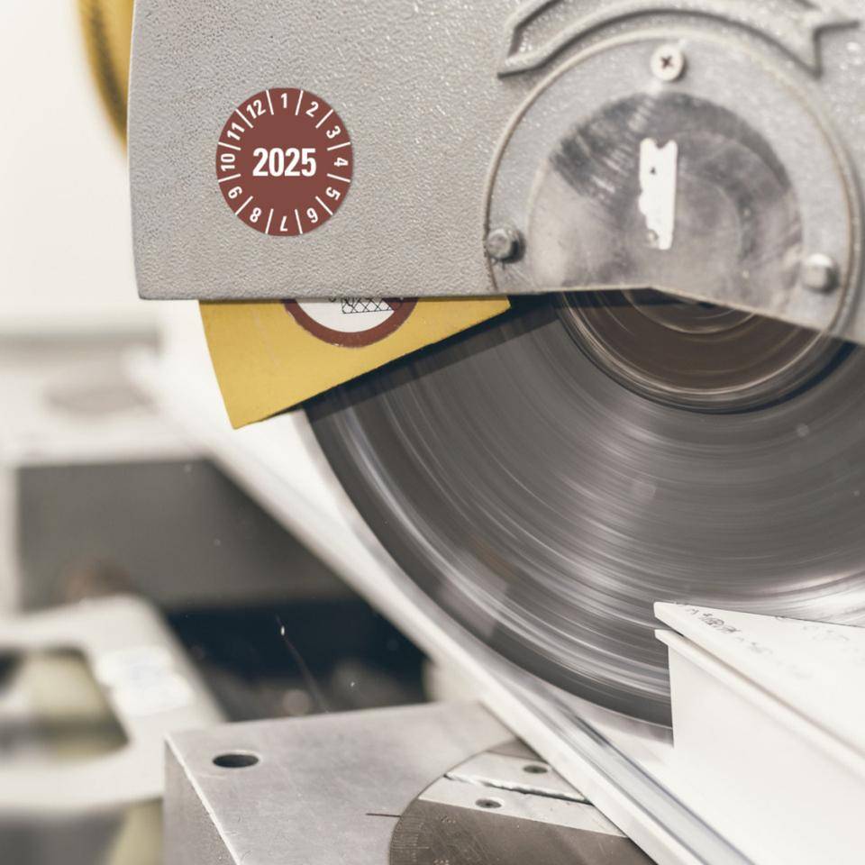 Jahresprüfplakette 2025, braun, Dokumentenfolie, Ø 30mm, 500/Rolle