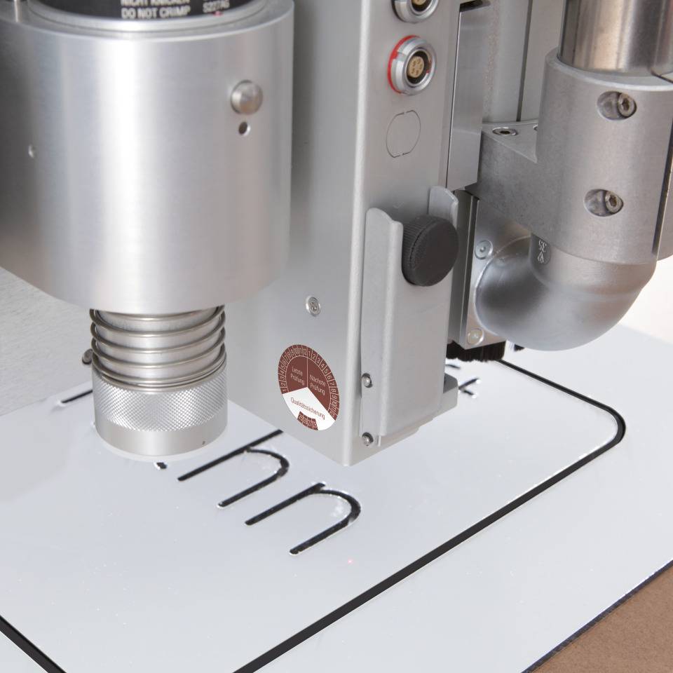 Prüfplakette Qualitätssicherung 25-28,braun,Dokumentenfolie,Ø30mm,18/Bogen