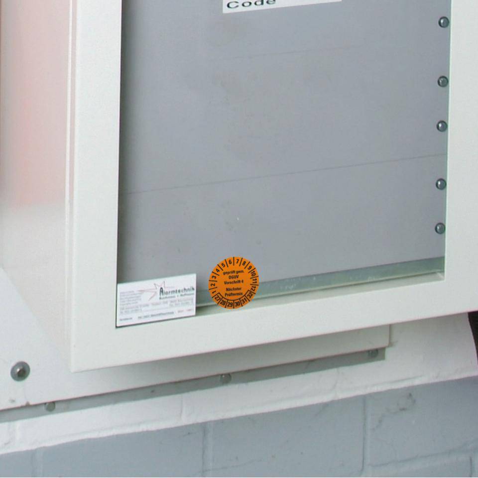 Prüfplakette Geprüft DGUV Vorschrift 4,NP 27-32,orange,Dokufolie,Ø30mm,500/Rolle