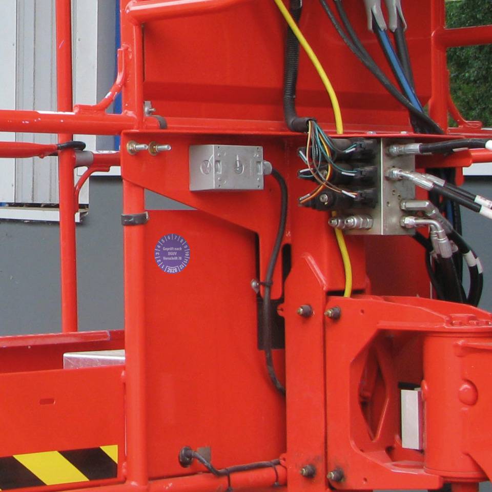 Prüfplakette Geprüft nach DGUV Vorschrift 70, 2028, violett, Dokumentenfolie, Ø30mm, 18/BOG