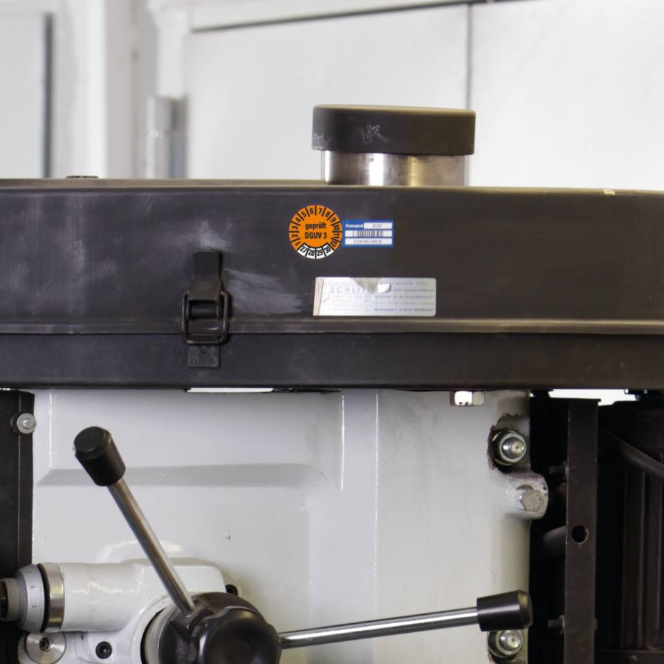 Prüfplakette geprüft DGUV 3, 27-30, orange, Folie, ablösbar, Ø 10mm, 128/Bogen