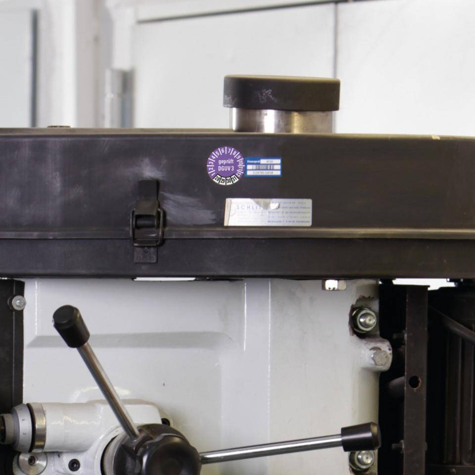 Prüfplakette geprüft DGUV 3, 28-31, violett, Folie, ablösbar, Ø 10mm, 128/Bogen