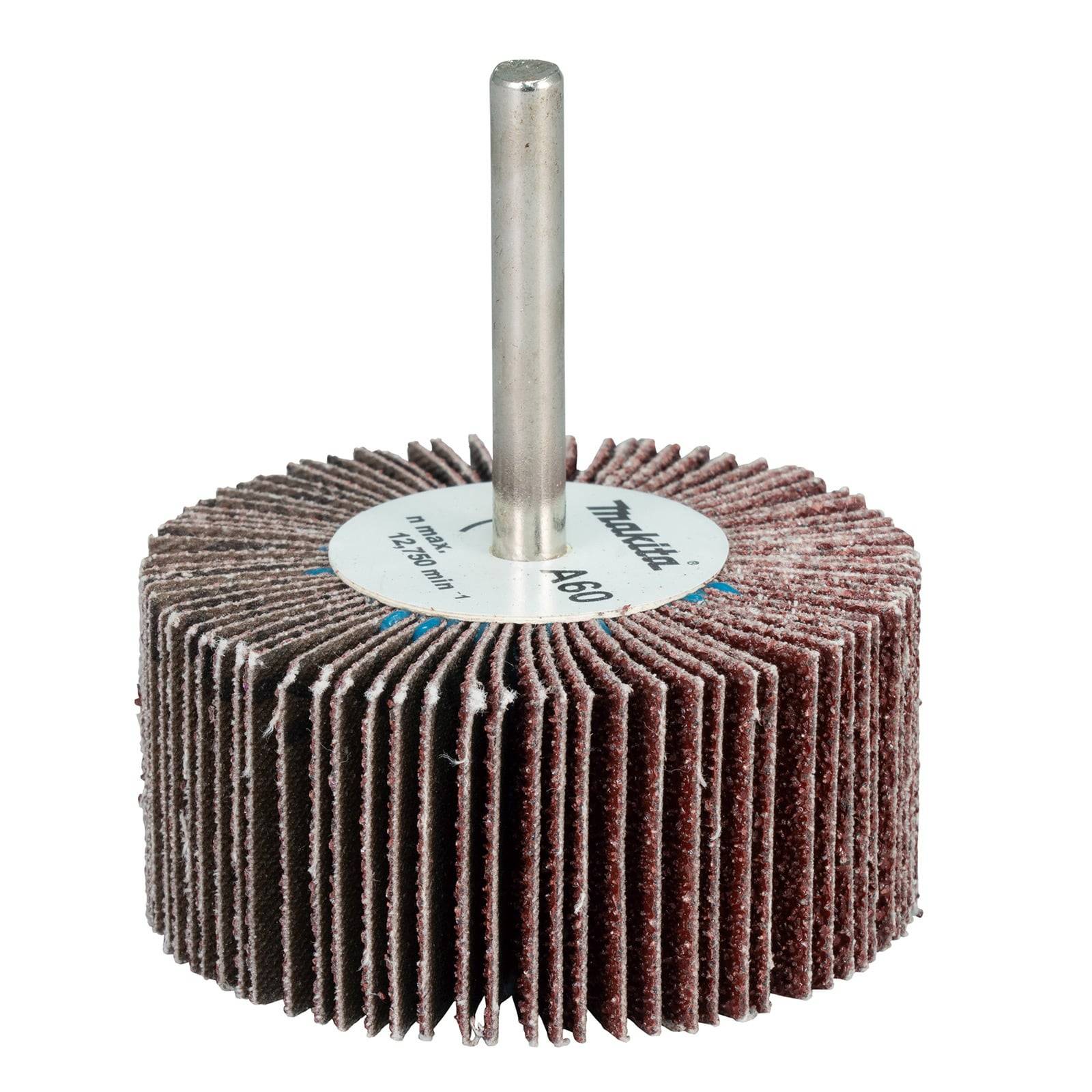 Eine zylindrische Schleifscheibe mit geschichteten, radialen Schleifpapierbogen, die auf einer Metallstange montiert ist und zum Polieren oder Schleifen von Oberflächen verwendet wird.