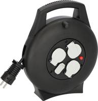 Eine schwarze, kreisförmige Kabeltrommel mit einem Griff, ausgestattet mit vier weißen Steckdosen und einem Stecker an der linken Seite.