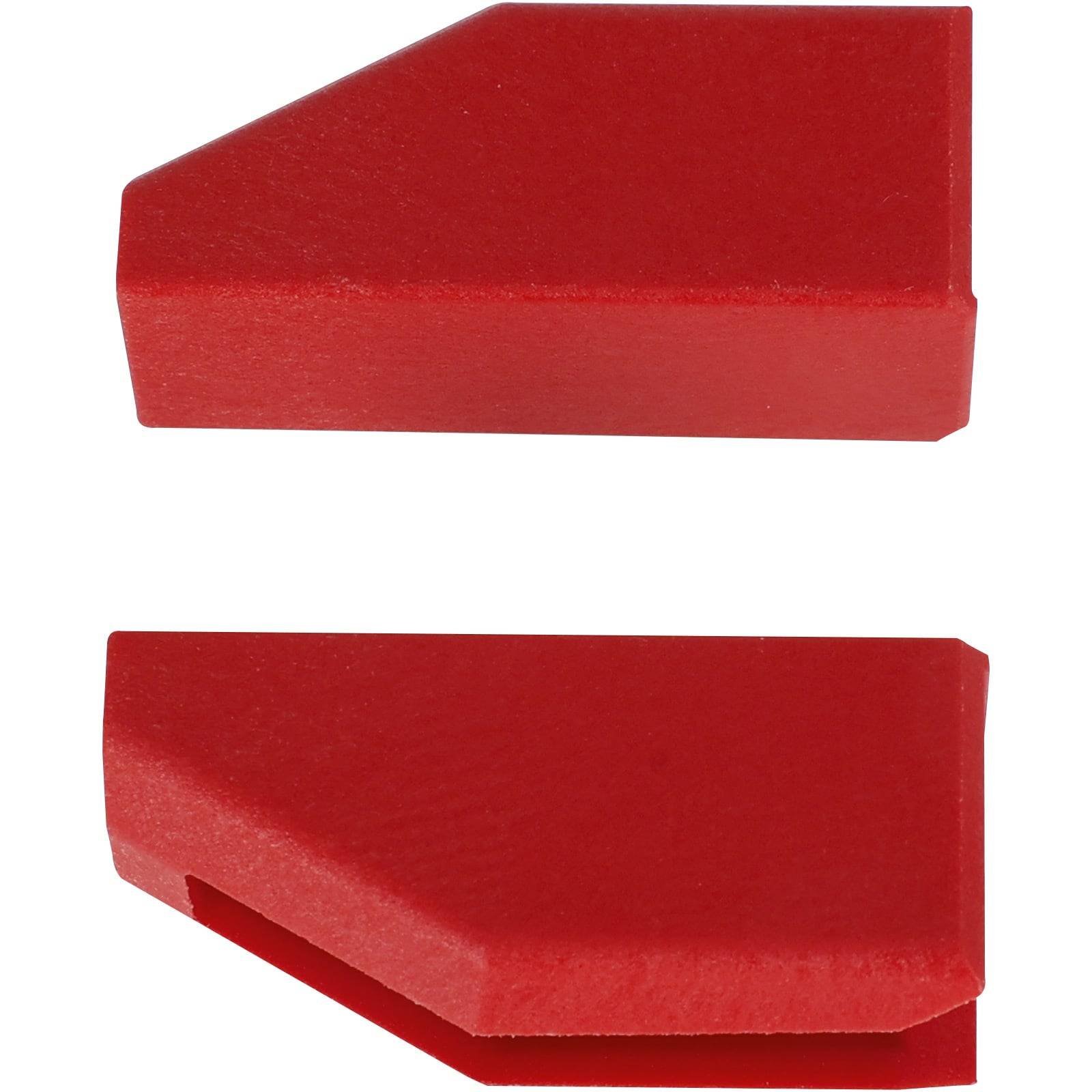 Zwei rote, keilförmige Blöcke mit geneigten Oberflächen, parallel zueinander vor einem weißen Hintergrund positioniert.