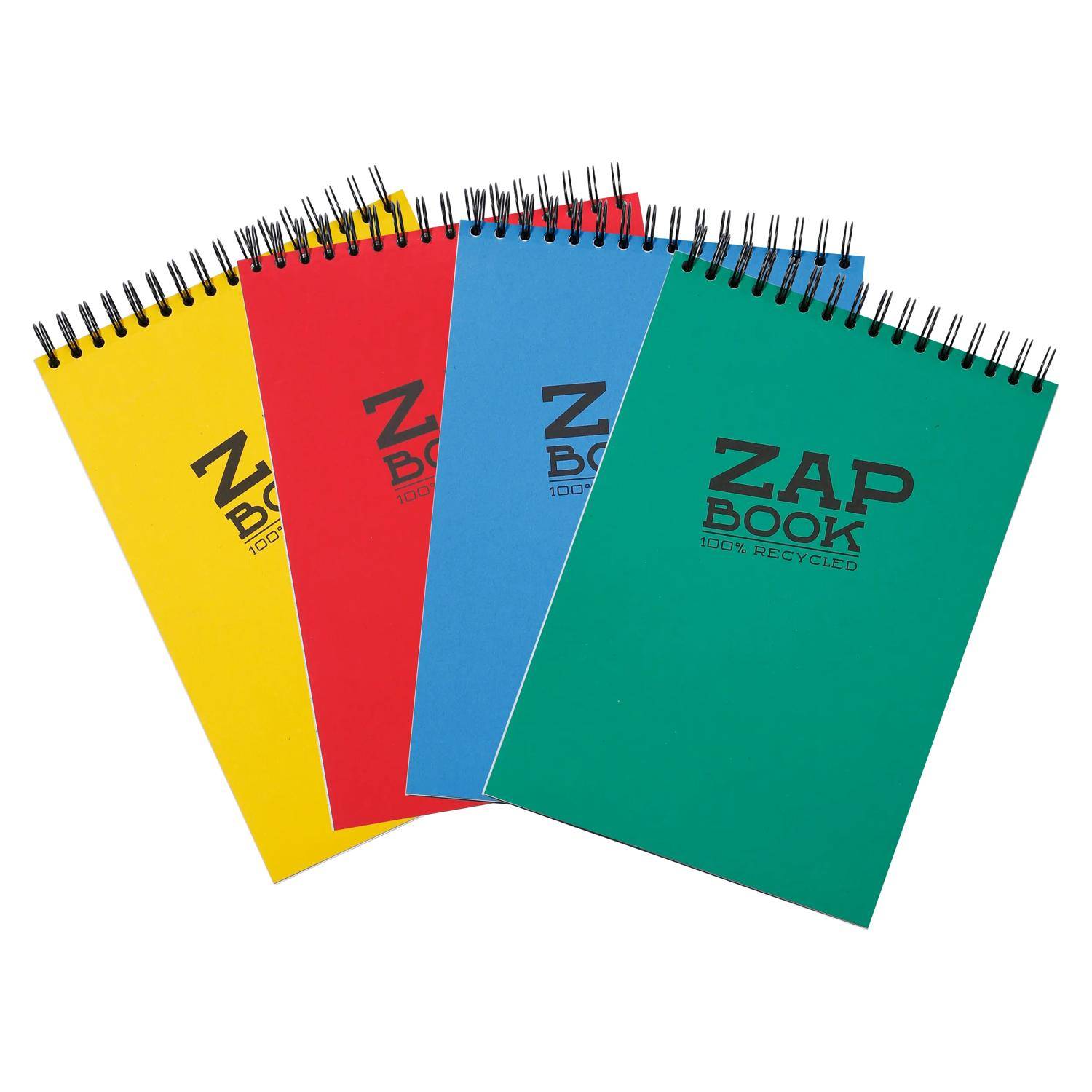 Vier bunte Spiralblöcke, die fächerartig ausgebreitet sind, mit den Aufschriften „ZAP BOOK