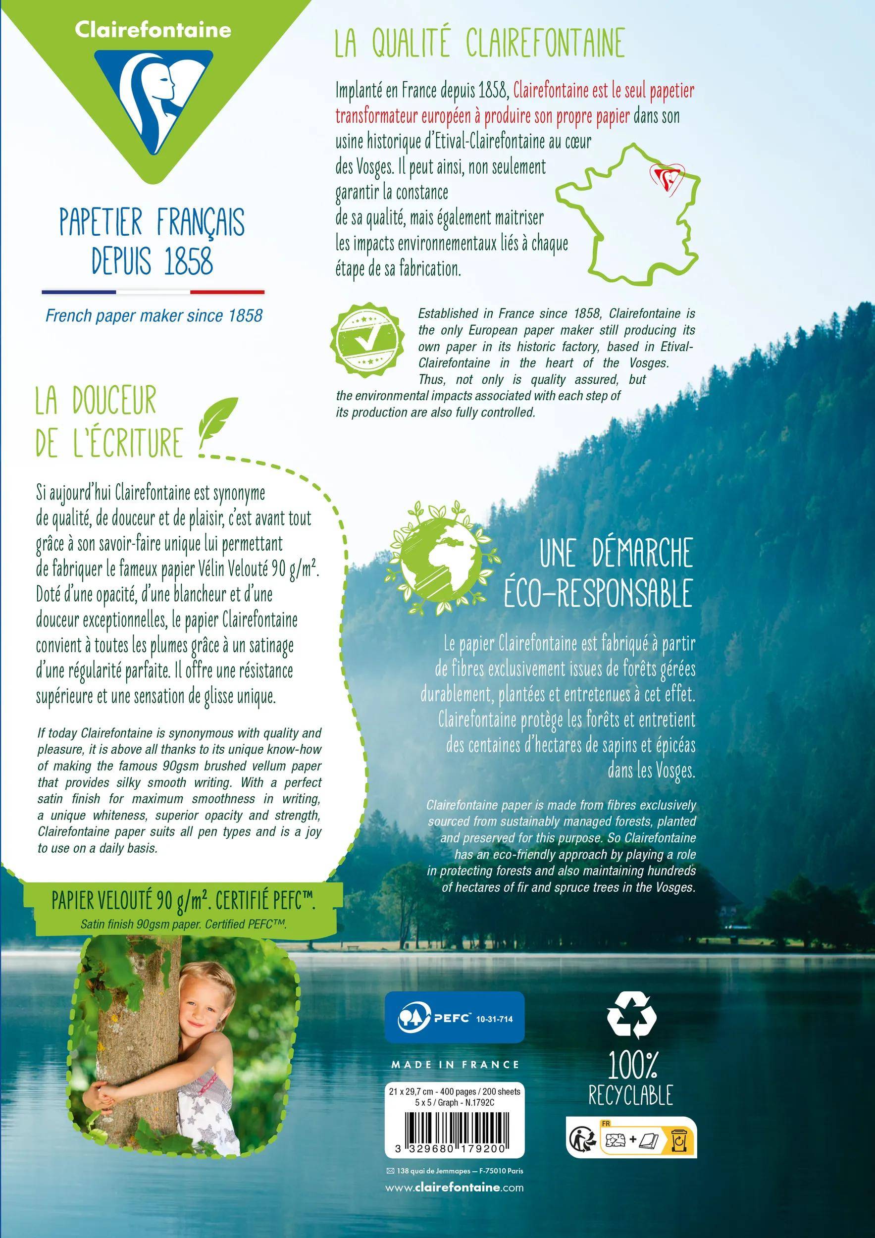 Clairefontaine-Papierplakat zur Förderung von Qualität, lokaler Produktion und Umweltverantwortung mit Logo, Papierdetails, Recyclingaussage und Wald- und Seeimagerie.