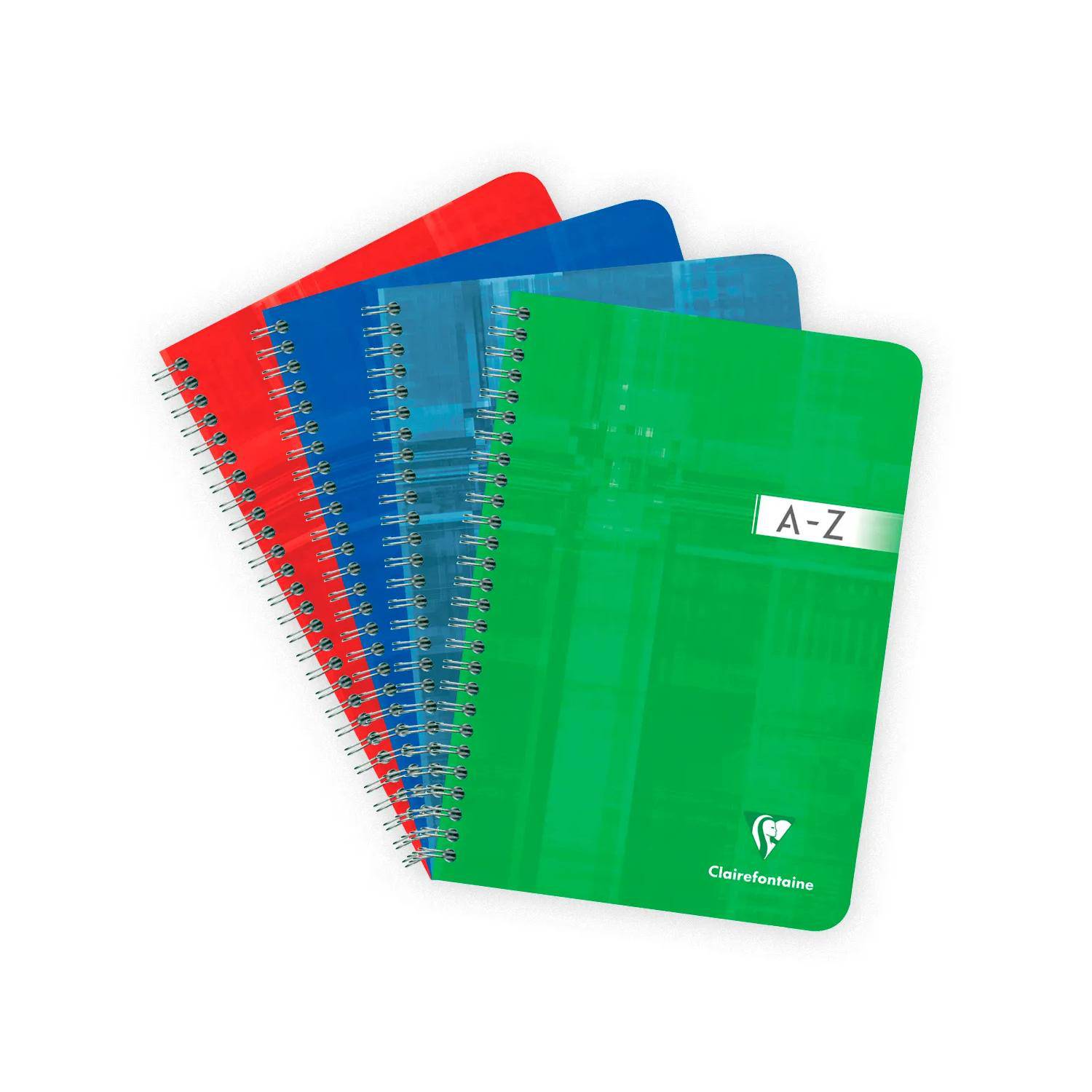Stapel aus vier spiralgebundenen Notizbüchern in Rot, Blau, Petrol und Grün mit einem 