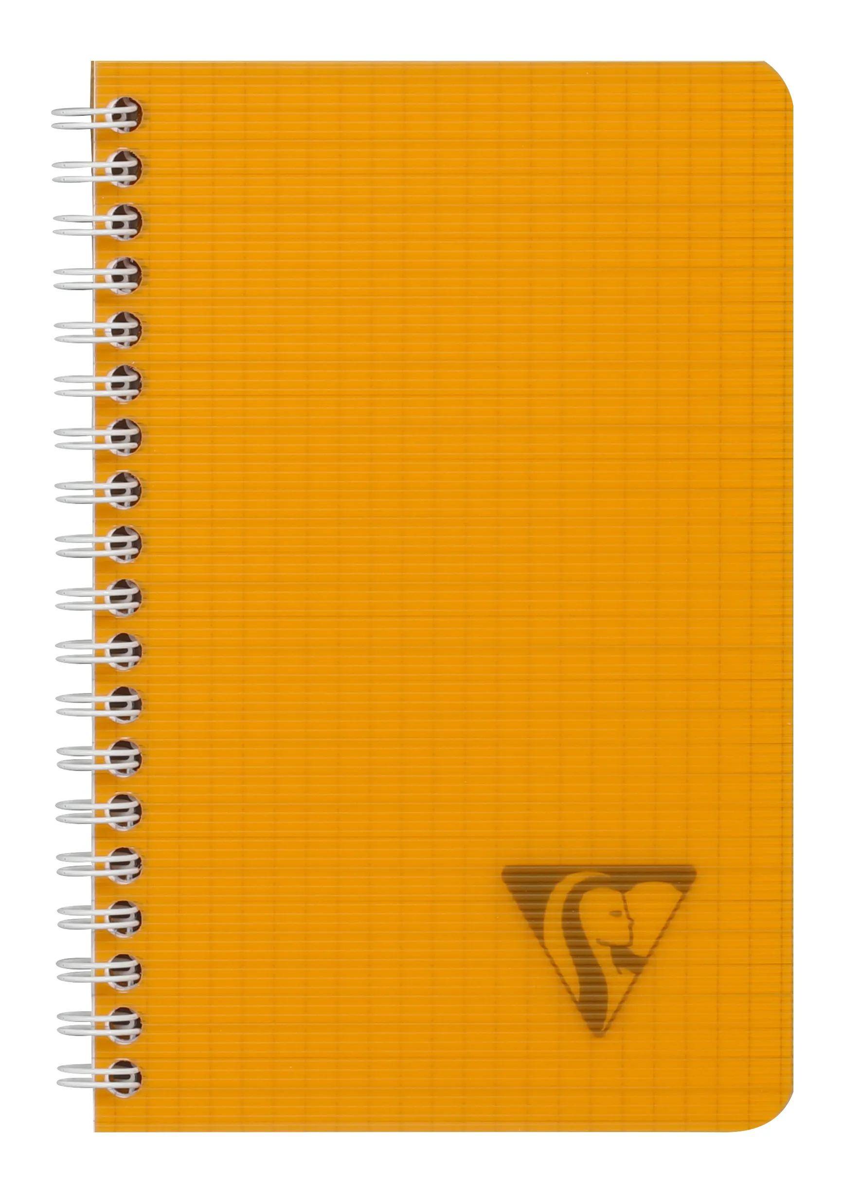Orange Spiralblock mit strukturierter Oberfläche und kleinem geprägtem Logo in der unteren rechten Ecke.