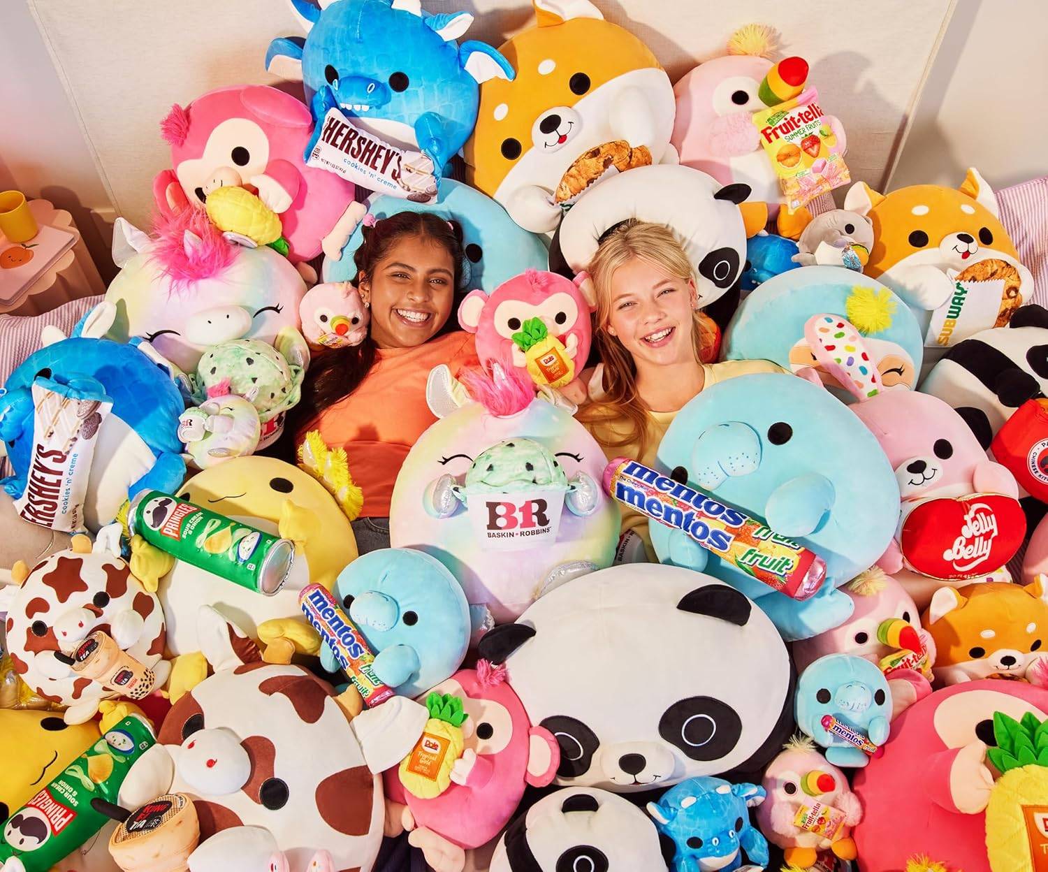 ZURU 77605O - Snackles Panda-Bär Andy in Schwarz-Weiß mit Panda-Express, Serie 2.5 - Kuscheltier (20 cm)