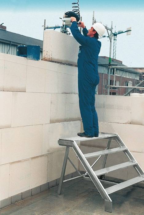 Maurertreppe Tritthöhe 0,23m Stufen-L1,15xB0,19m 29kg Alu.MÜBA