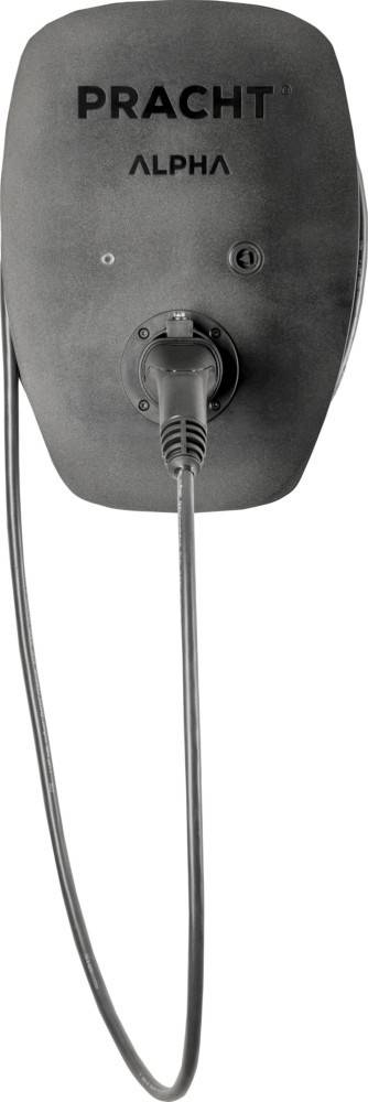 Eine Nahaufnahme eines Mikrofons, das auf einem Ständer montiert ist, mit nach unten verlaufenden Kabeln, vor einem einfarbigen weißen Hintergrund.