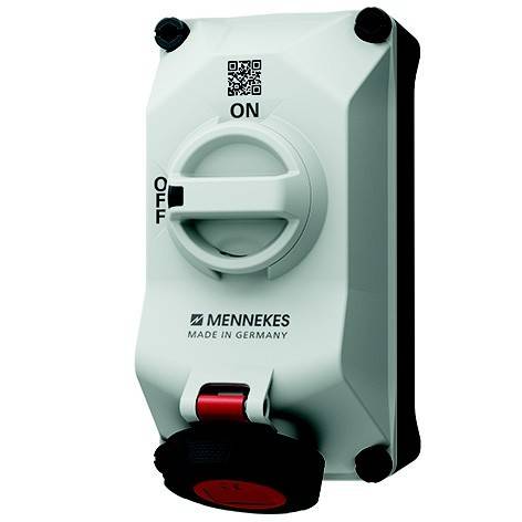 Mennekes Industriesteckdosen-Schaltkasten mit großem Drehschalter EIN/AUS und rotem Stecker, auf weißem Hintergrund dargestellt.