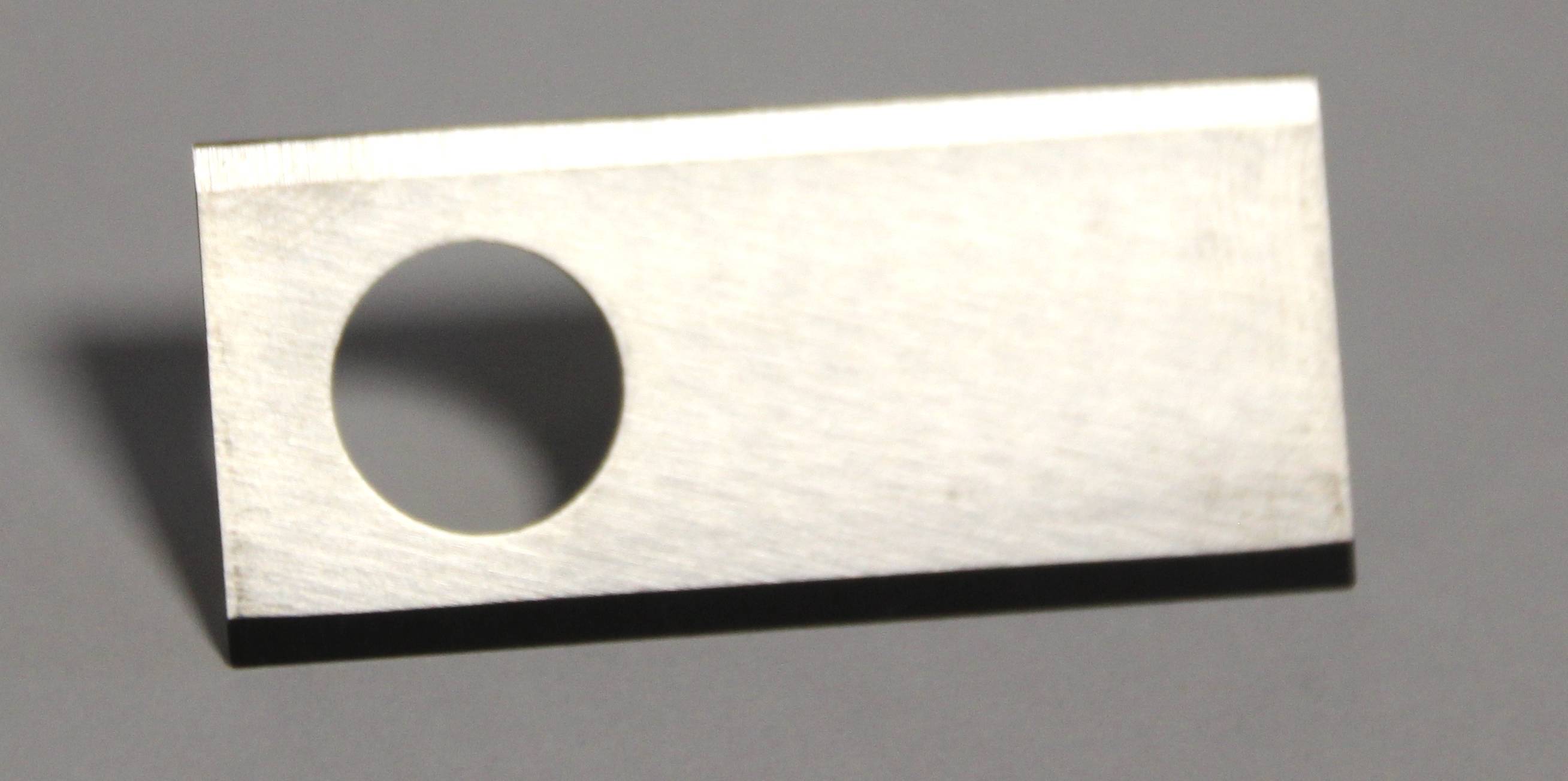 Genisys 30 Ersatz Messer Klingen (LongLife - 0,75mm) + 30 Schrauben [DIN EN 50636 geprüft] kompatibel mit Honda ® Miimo ® 310 520 3000,30,Stück