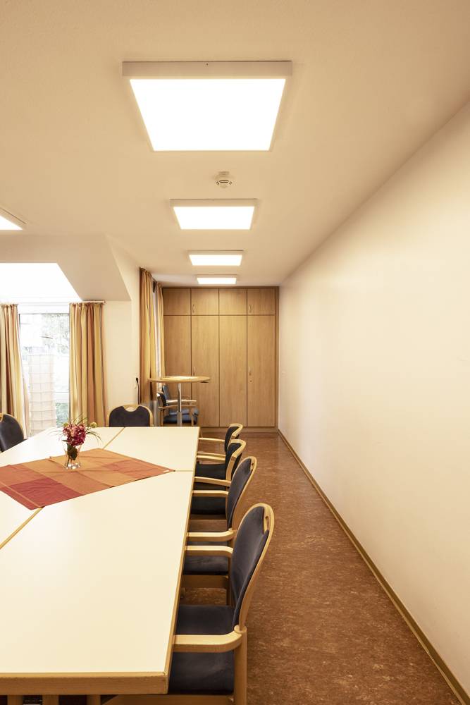 DOTLUX LED-Aufbauleuchte PANELbig-ugr 595x595mm 30W COLORselect mit 4poligem Stecker für HCL inkl. Netzteil