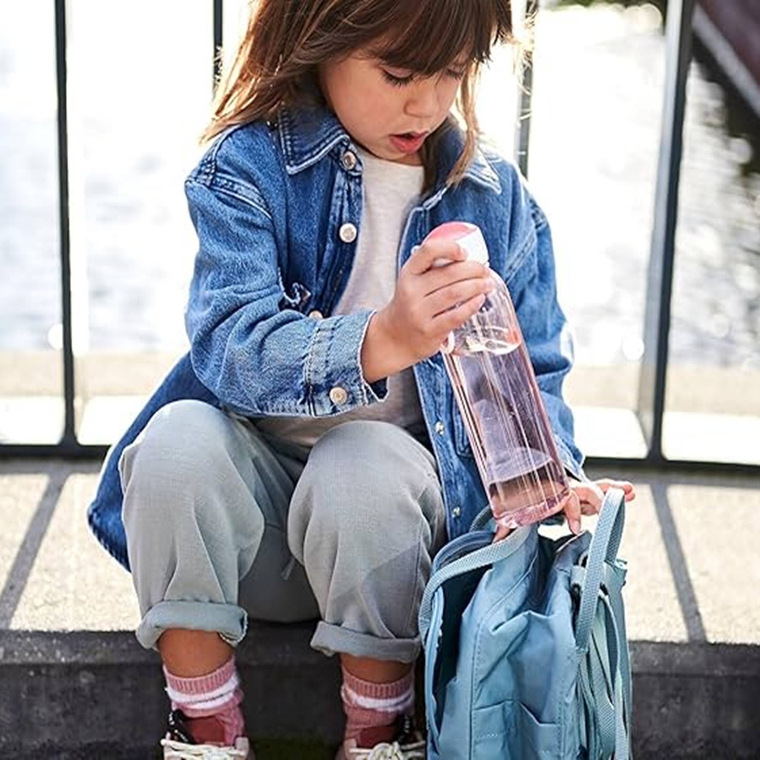 Mepal - Trinkflasche mit Strohhalm Campus Flip-up 500 ml pink - Wasserflasche für Kinder mit Strohhalm - kohlensäuregeeignet - auslaufsicher
