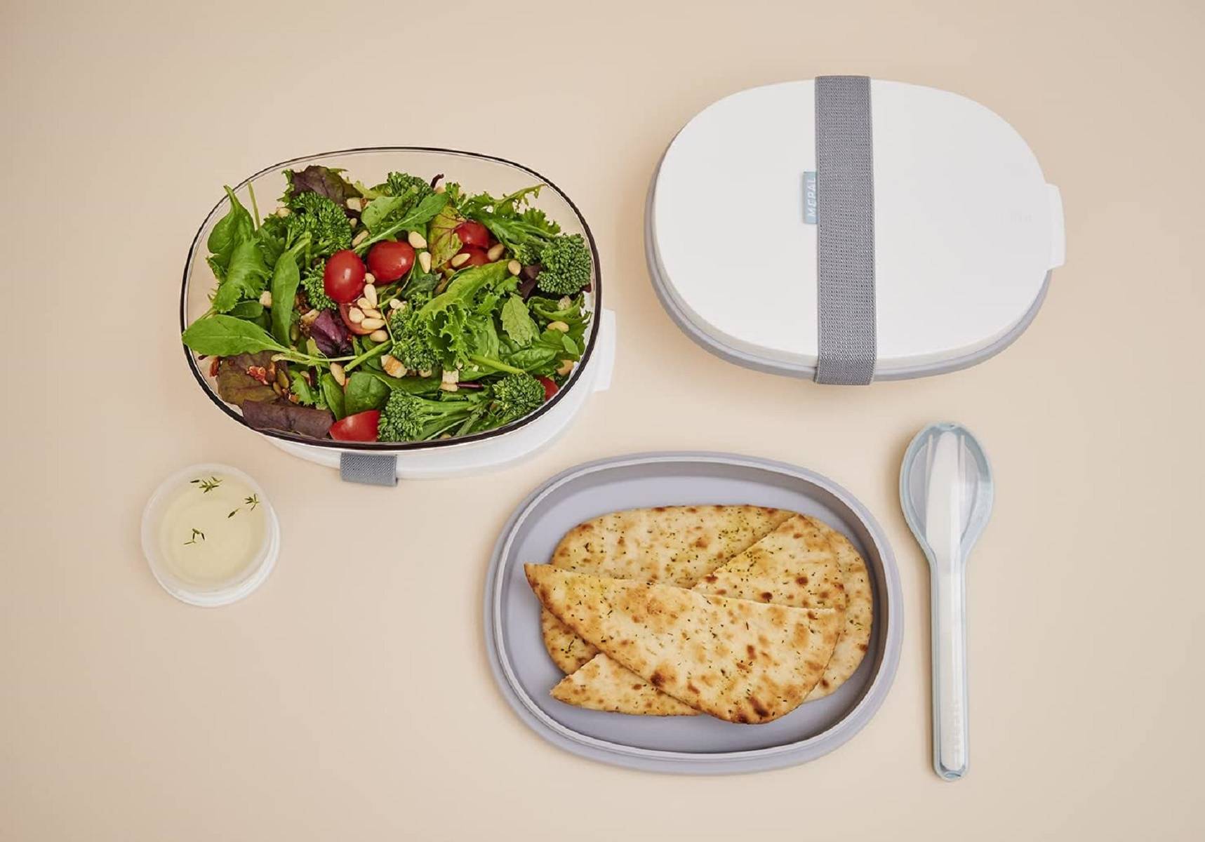 Mepal 105760013800 To Go Set Ellipse 3-teilig Nordic blue  Besteck für unterwegs. Bestehend aus Messer, Gabel und Löffel, in hellblau Kunststoffh