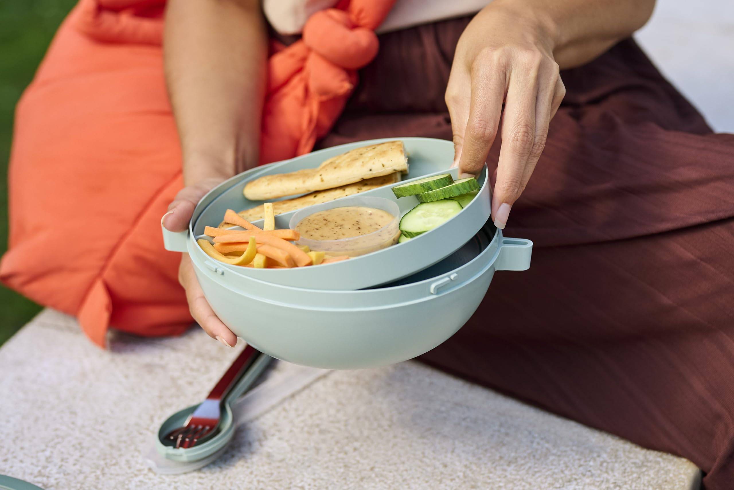 Mepal - Bento-Lunchbowl Vita - Brotdose mit Fächern - Extra Fach mit Deckel, Dressing-Deckel & Tablett - Bentobox - Salatbox to-go - Nordic blue