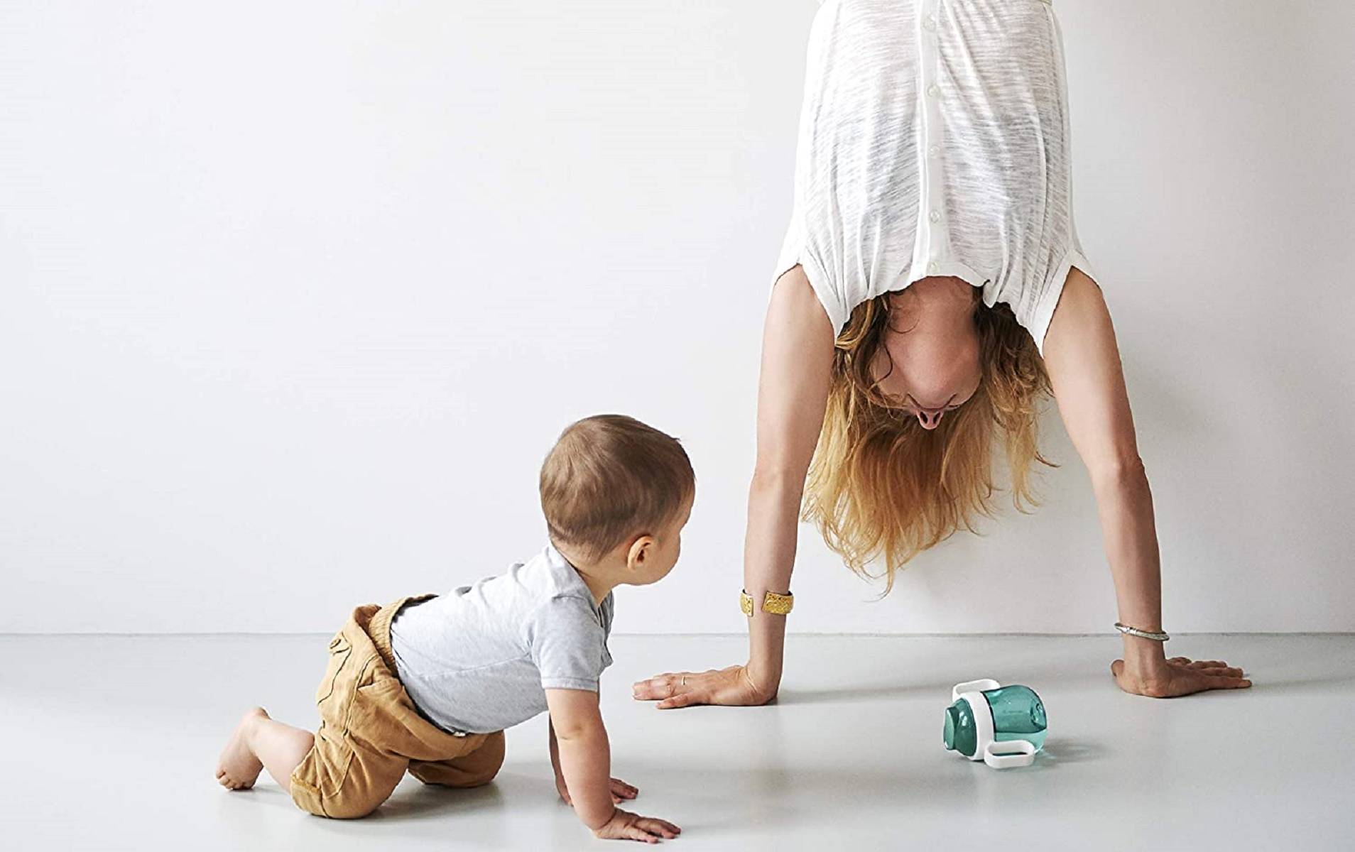 Mepal Mio – Antitropf-Trinklernbecher - Mickey mouse – Trinklernbecher ab 6 Monate – Baby-Trinkbecher – auslaufsicher – spülmaschinengeeign