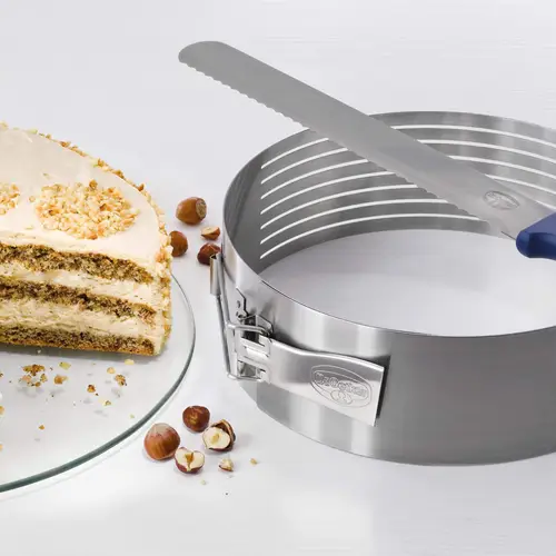 Dr. Oetker Tortenboden-Schneidhilfe Ø26-28 Set, inklusive Konditor-/Glasurmesser, zum leichten Schneiden von Tortenböden, gleichmäßige Tortenböde Dr. Oetker Tortenboden-Schneidhilfe Ø26-28 Set, inklusive Konditor-/Glasurmesser, zum leichten Schneiden von Tortenböden, gleichmäßige Tortenböde