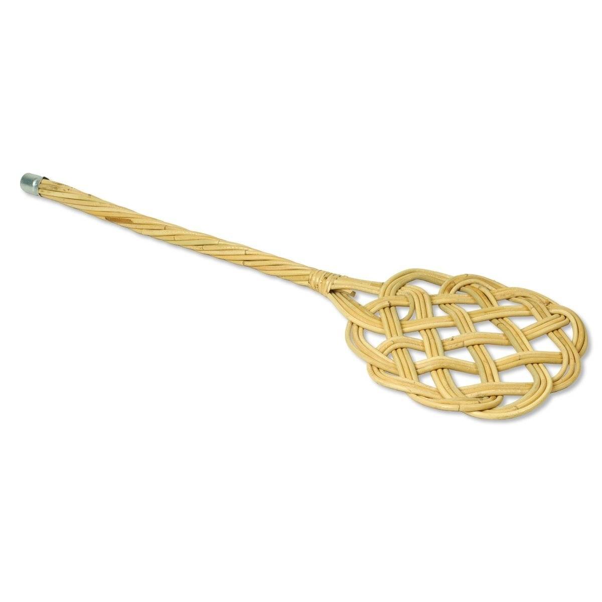 Adam Schmidt| Teppichklopfer 3-fädig | robustes Rattangeflecht | effektive Reinigung | traditionelles Design | langer Griff für bequemes Handling