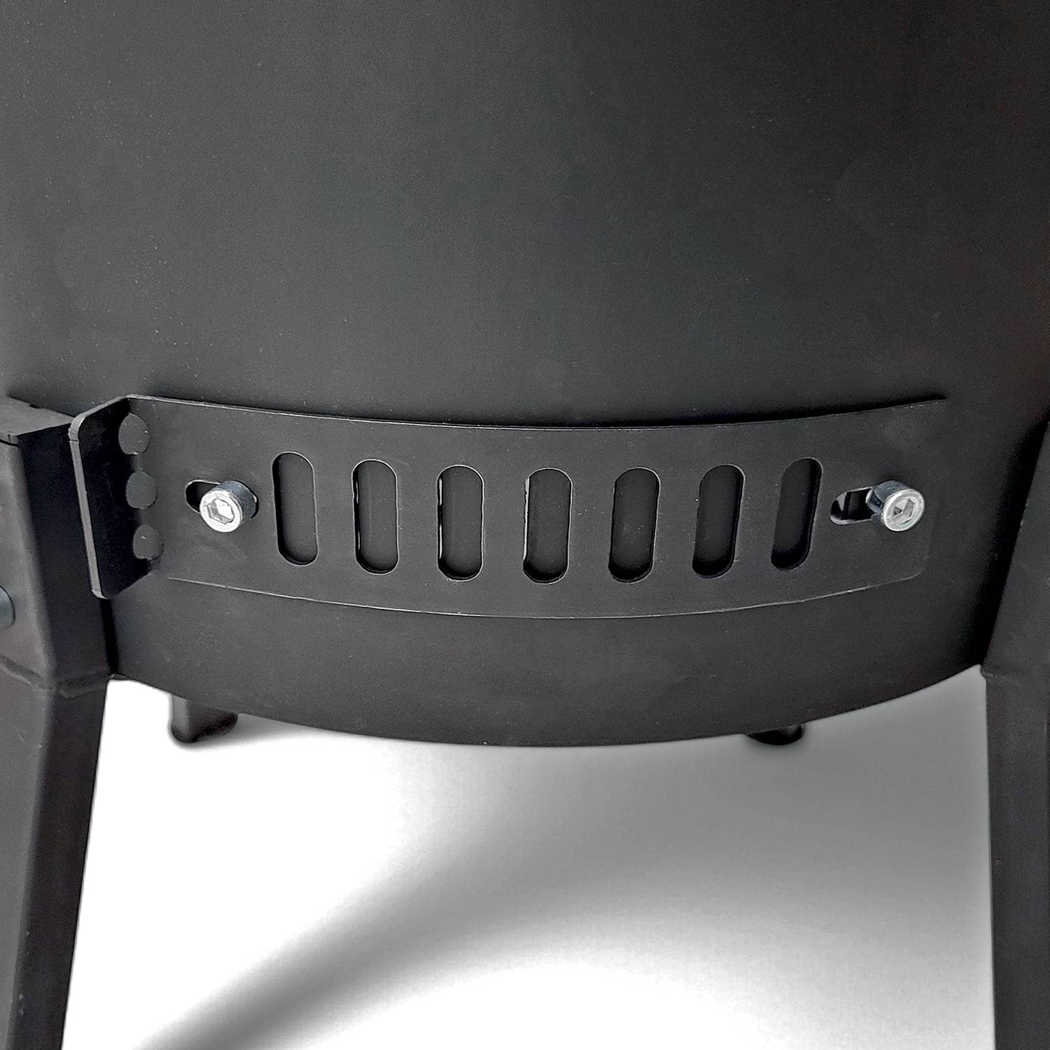 Utschak Set mit Kasan 15 L mit Deckel aus Gusseisen und Zubehör