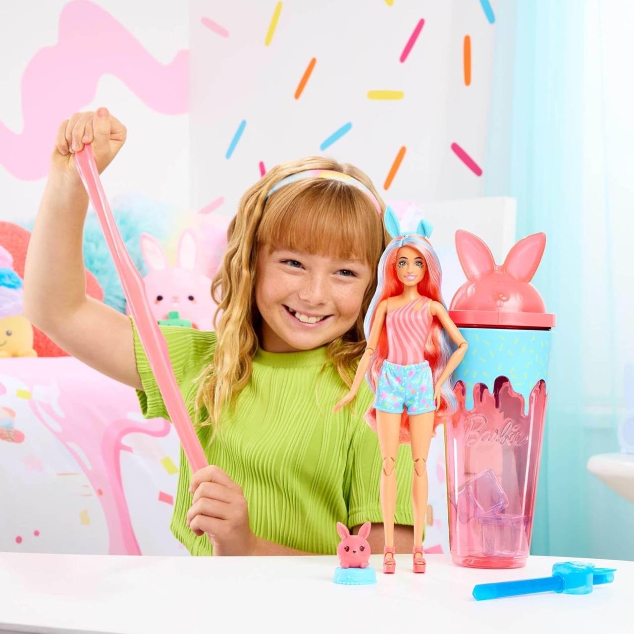 Barbie Pop-Reveal-Set Puppe + Accessoires Shakes-Serie + Überraschungen 3+ JCN87