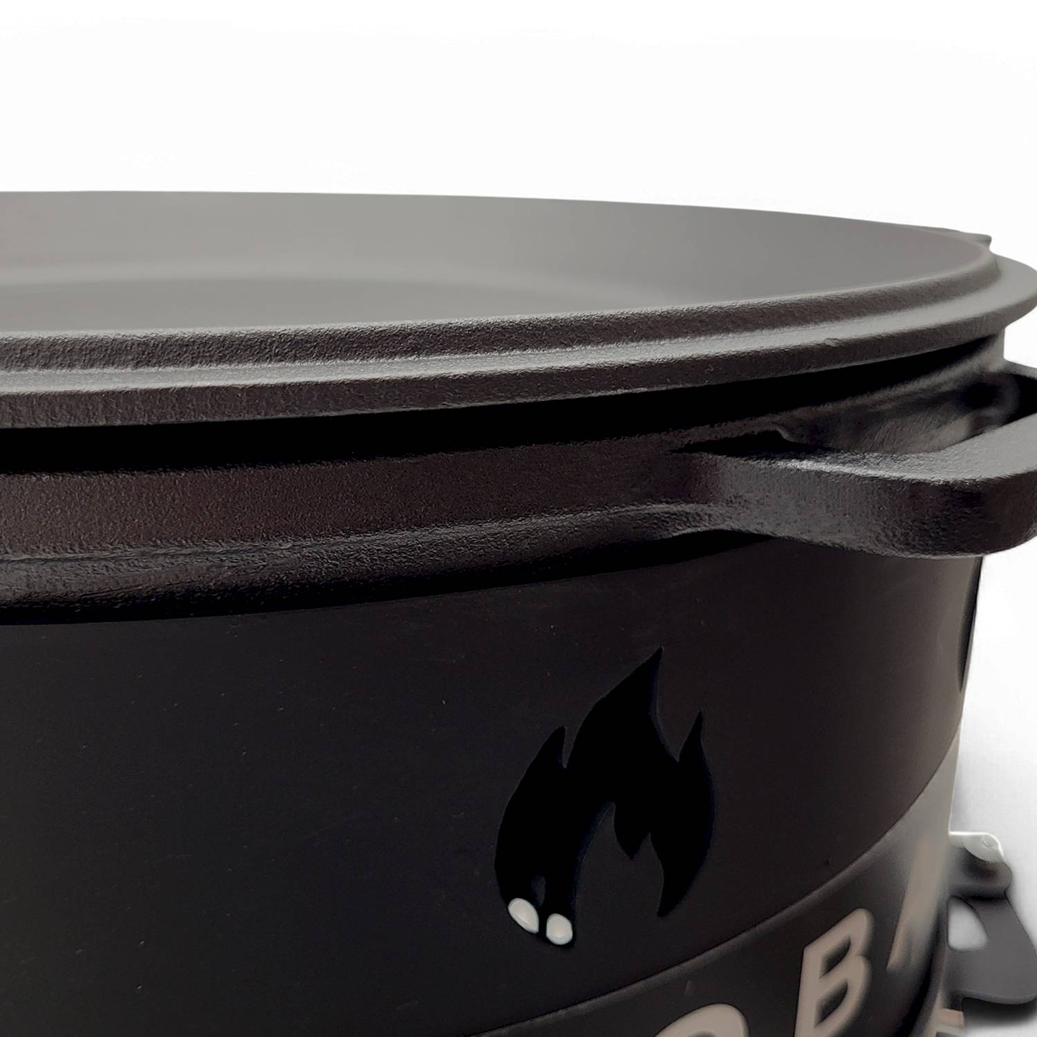 Utschak Set mit Kasan 15 L mit Pfannendeckel und Zubehör