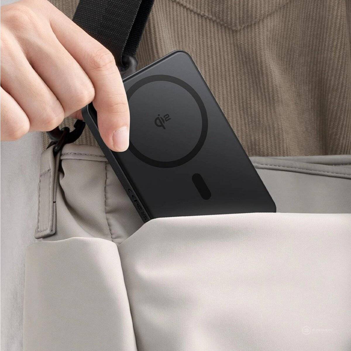 Baseus Airpow II 10000 mAh Qi2 Powerbank mit MagSafe 22,5 W mit Baseus Simple Series USB-C-Kabel – USB-C 20 V/3 A (30 cm) Schwarz