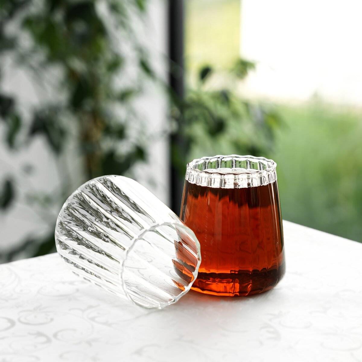 4er-Set Gläser "Luana Corta" - 350 ml im Relief-Design aus Borosilikatglas